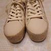 Scarpe con lacci