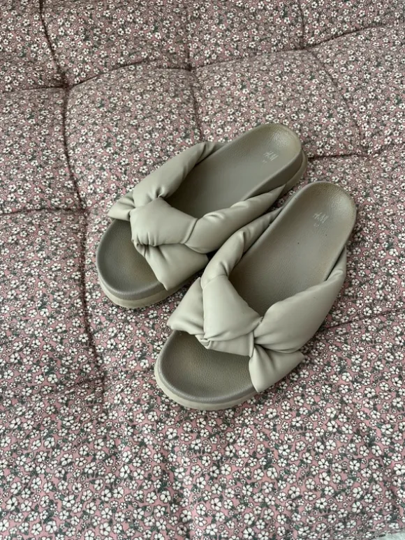 Schlappen Latschen 36/37 Damen Sandalen