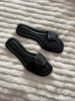 Schlappen Sandalen