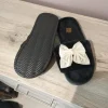 Schleifen Haus latschen/ Schuhe