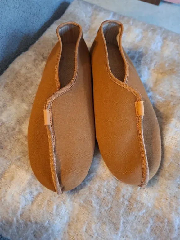 Schlupfschuhe aus China 🎀 ca. Gr.40