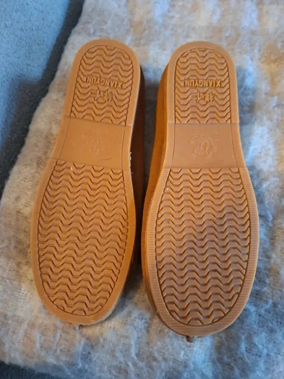 Schlupfschuhe aus China 🎀 ca. Gr.40