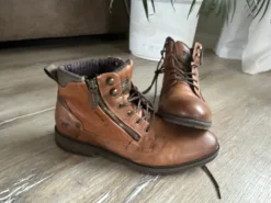 Schöne Herren, Boots von Mustang Größe 44 braun