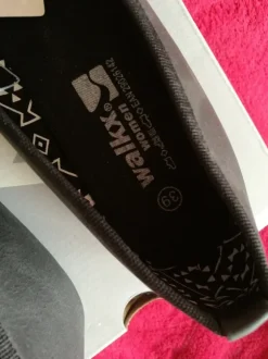 Schöne neu Schuhe