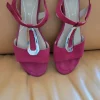 Schöne rote Sandalen von ARA
