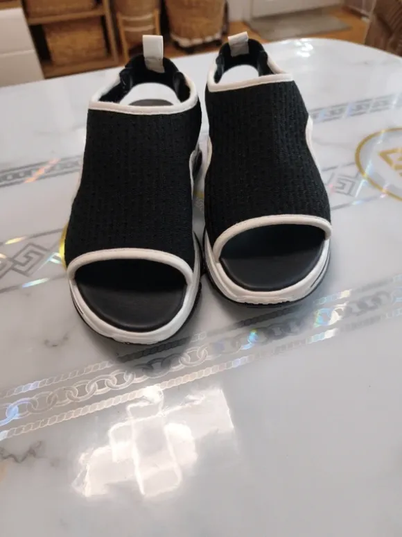 Schöne Sommer-Schuhe, Sandalen