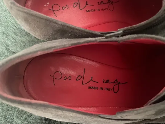 Schnürschuhe, pas de rouge