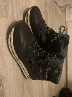 Schuhe