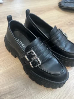 Schuhe