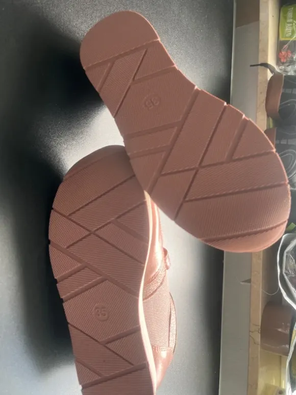 Schuhe 35
