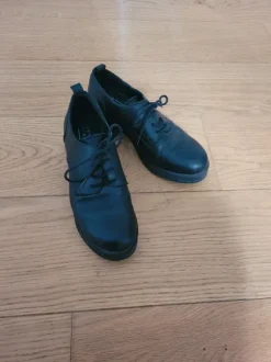 Schuhe mit Plateau