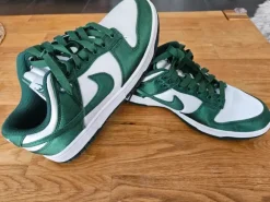 Schuhe Nike Dunk Low - quasi neu (EU39, UK 5.5)