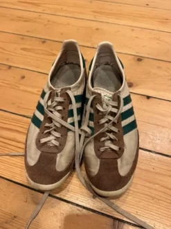 Schuhe von Adidas