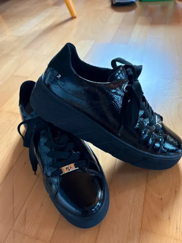 Schuhe von Rieker