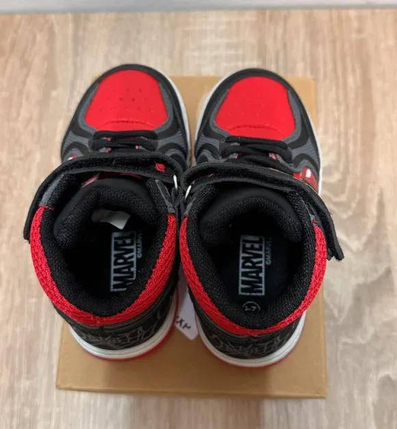 Schuhe zum verkaufen G:24