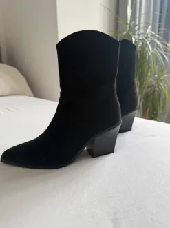 Schwarze ASOS Stiefeletten Gr. 39
