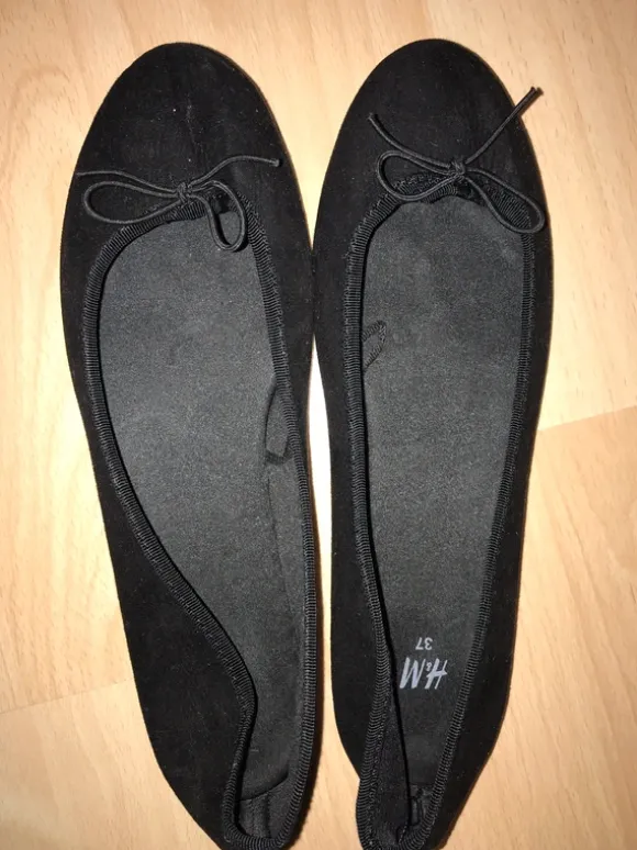 Schwarze Ballerinas