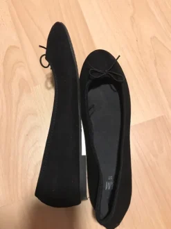 Schwarze Ballerinas