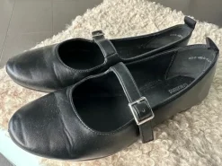 Schwarze Ballerinas Gr. 37