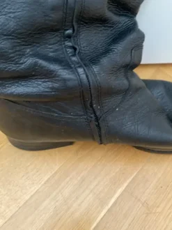 Schwarze Boots