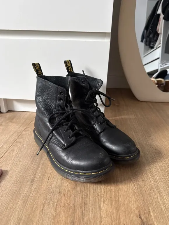 Schwarze Dr.Martens
