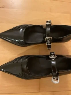 schwarze flache Stiefel/ Ballerinas Vintage Style