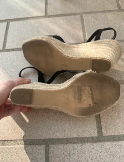 Schwarze Keilabsatz Sandalen Gr. 38