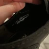 Schwarze Lackschuhe