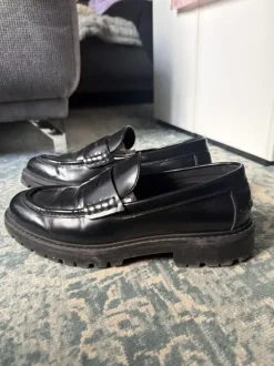 Schwarze Loafer / Penny Loafer H&M – Größe 43 🖤