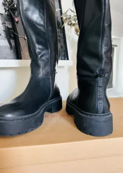 Schwarze Stiefel Galina von Steve Madden