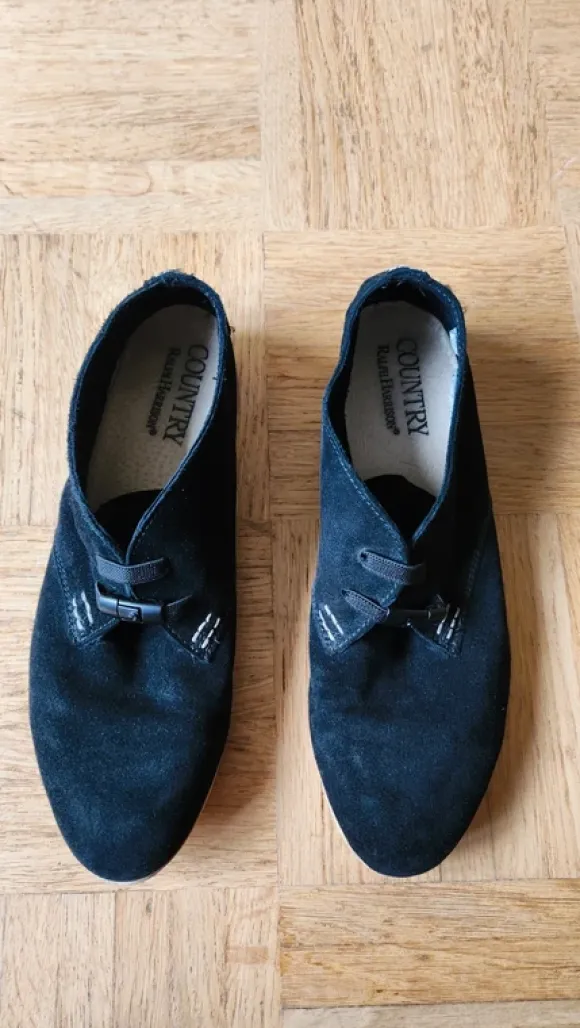Schwarze Wildleder Schuhe Größe 38