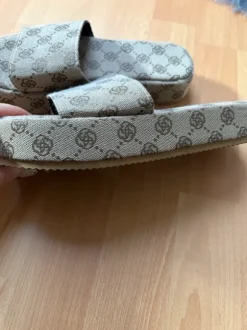 süße Sandalen