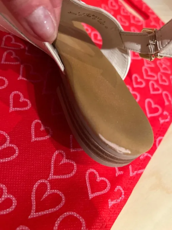 Süße Sommersandalen