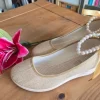 Süße Sommerschuhe mit Perlen.Gr 40.Neu