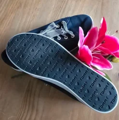 Seiler Sneaker der Marke Tommy Hilfiger in Gr.40.