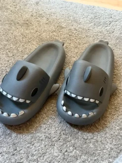 Sharkies Gr. 42/43