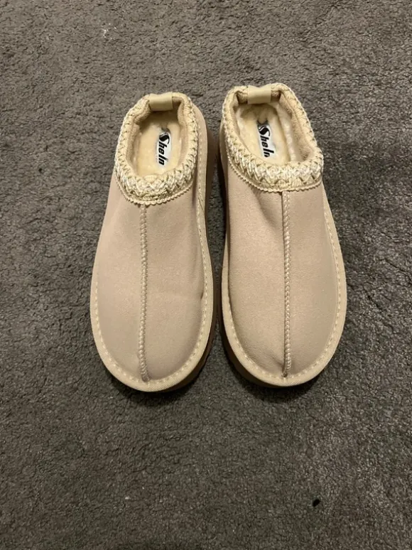 Shein Plateau Schlappen gefüttert