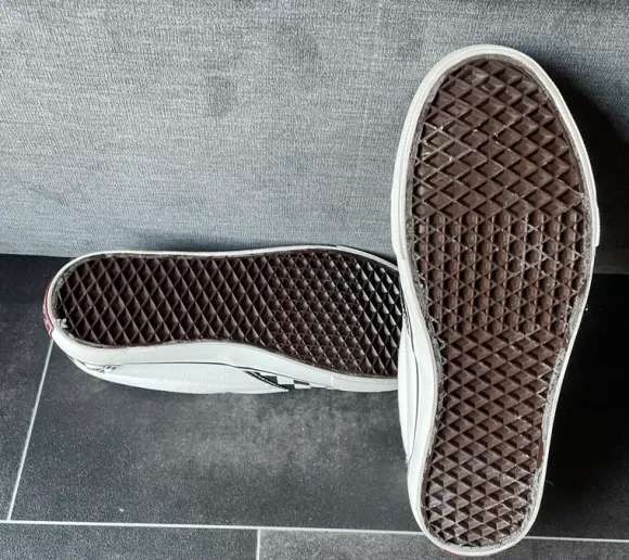 Shuang Xing Sneaker - NEU-