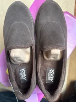 Skechers, Damenschuhe in Wildleder