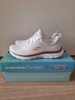 Skechers sneakers - nieuw, maat 37