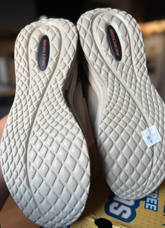 Sketchers Arch Fit Slip In, Gr 11, Gr 45