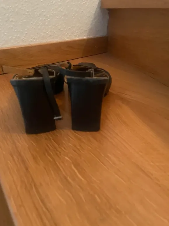 Slingpumps aus Leder