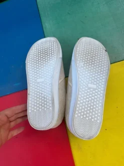 Slipper no name