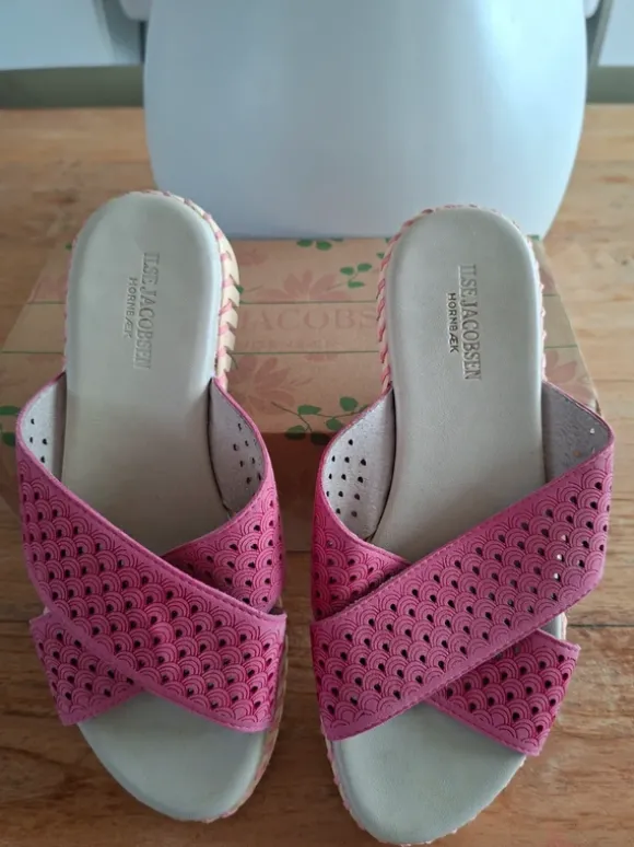 Slippers