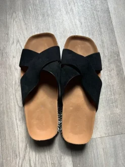 Slippers zwart met motief