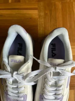 Sneaker