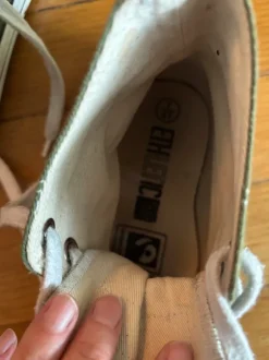 Sneaker