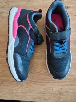 Sneaker