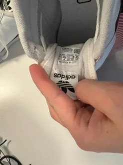 Sneaker