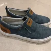 Sneaker Bench